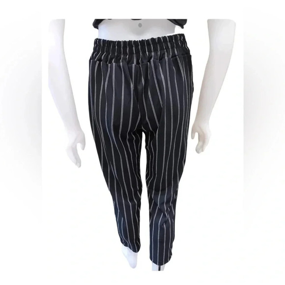 Sabrina Diamanti Black White Pinstriped  Paper Bag Waist Pants Size Large - Picture 4 of 11